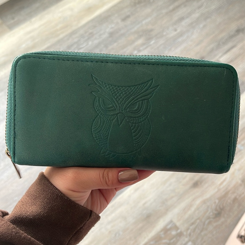 Maurice’s card wallet